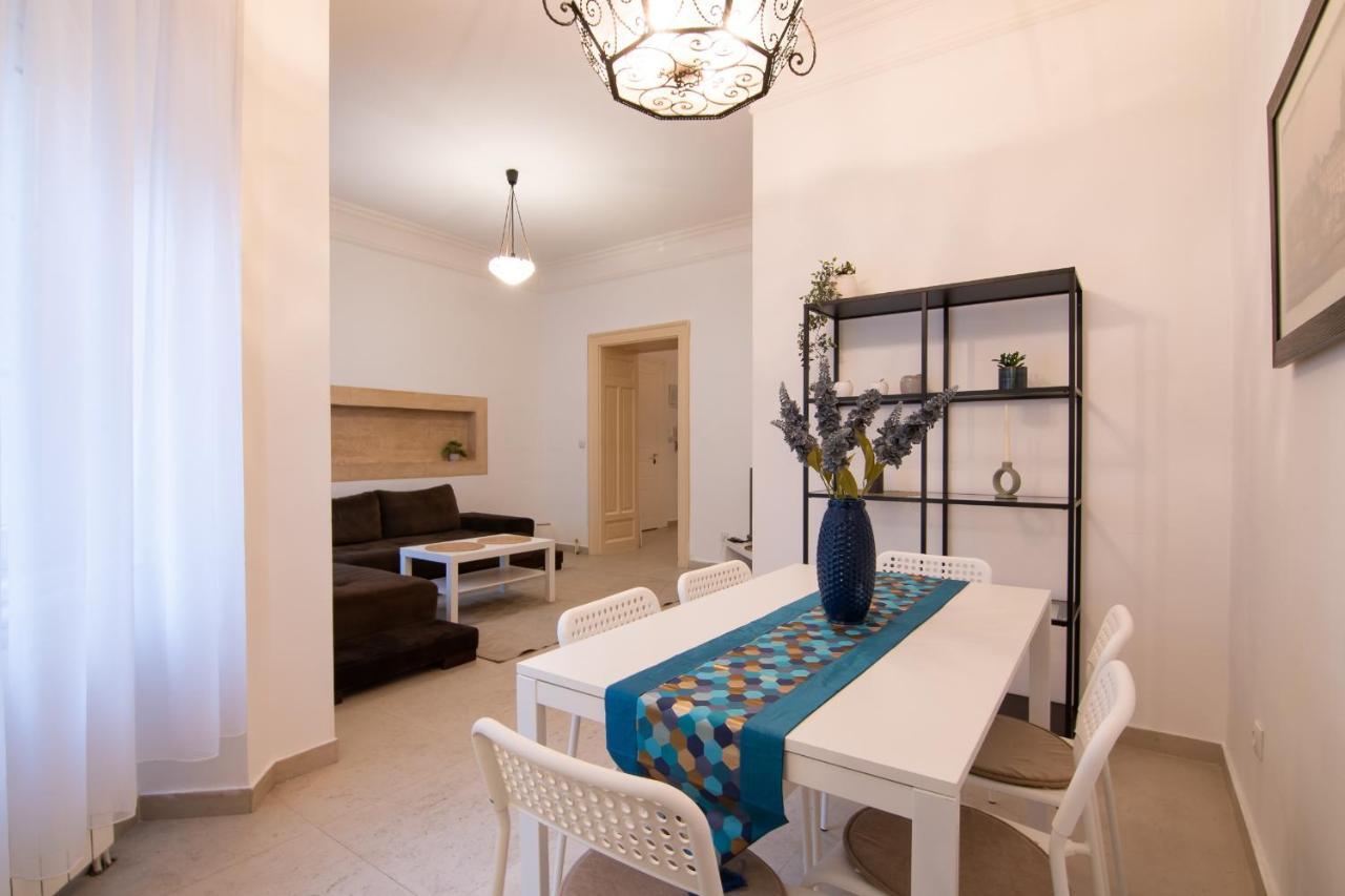 Sweet House Republic Apartamento Belgrado Exterior foto